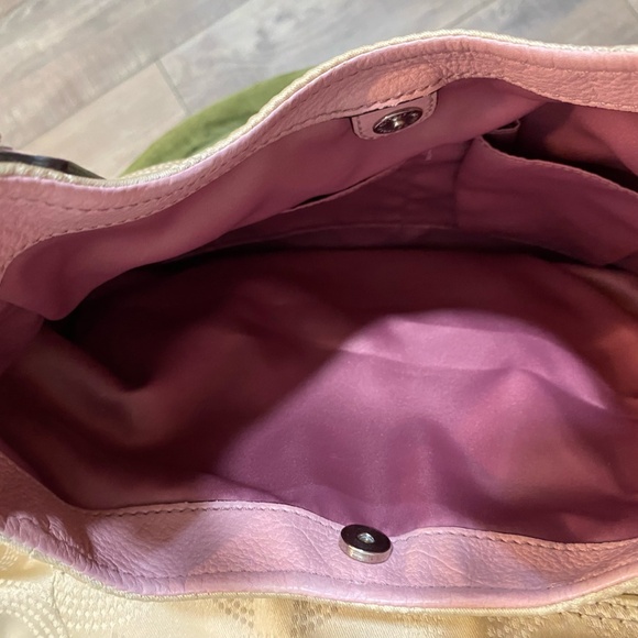 COACH Madison Op Art Maggie Shoulder Bag. In great condition! - Picture 7 of 11